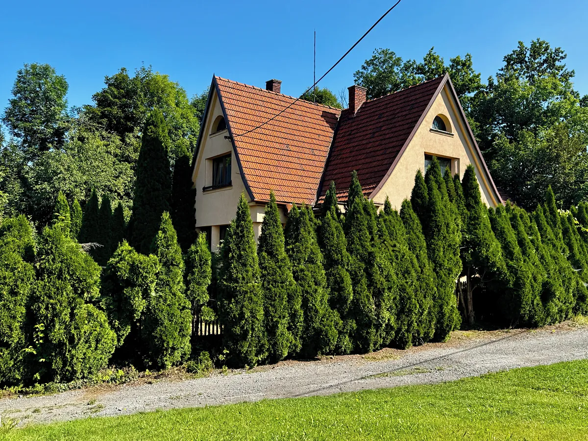 Prodej rodinného domu 180 m², pozemek 1363 m²